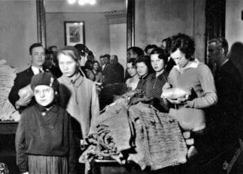 адзенне для самых бедных дзяцей.