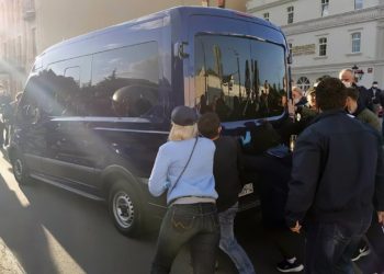 Беларусская революция началась в Гродно. Провокации силовиков и как задерживали Тихановского