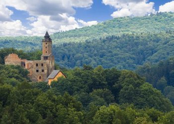 замок с названием Grodno