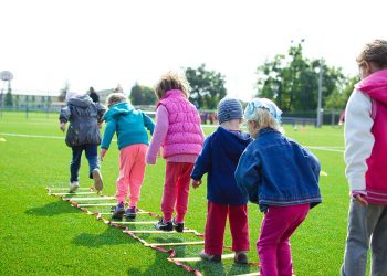 записать ребёнка в школу и сад в Польше