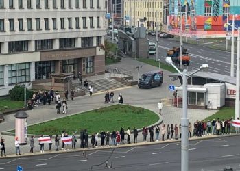 беларусских преподавателей уволняют после протестов