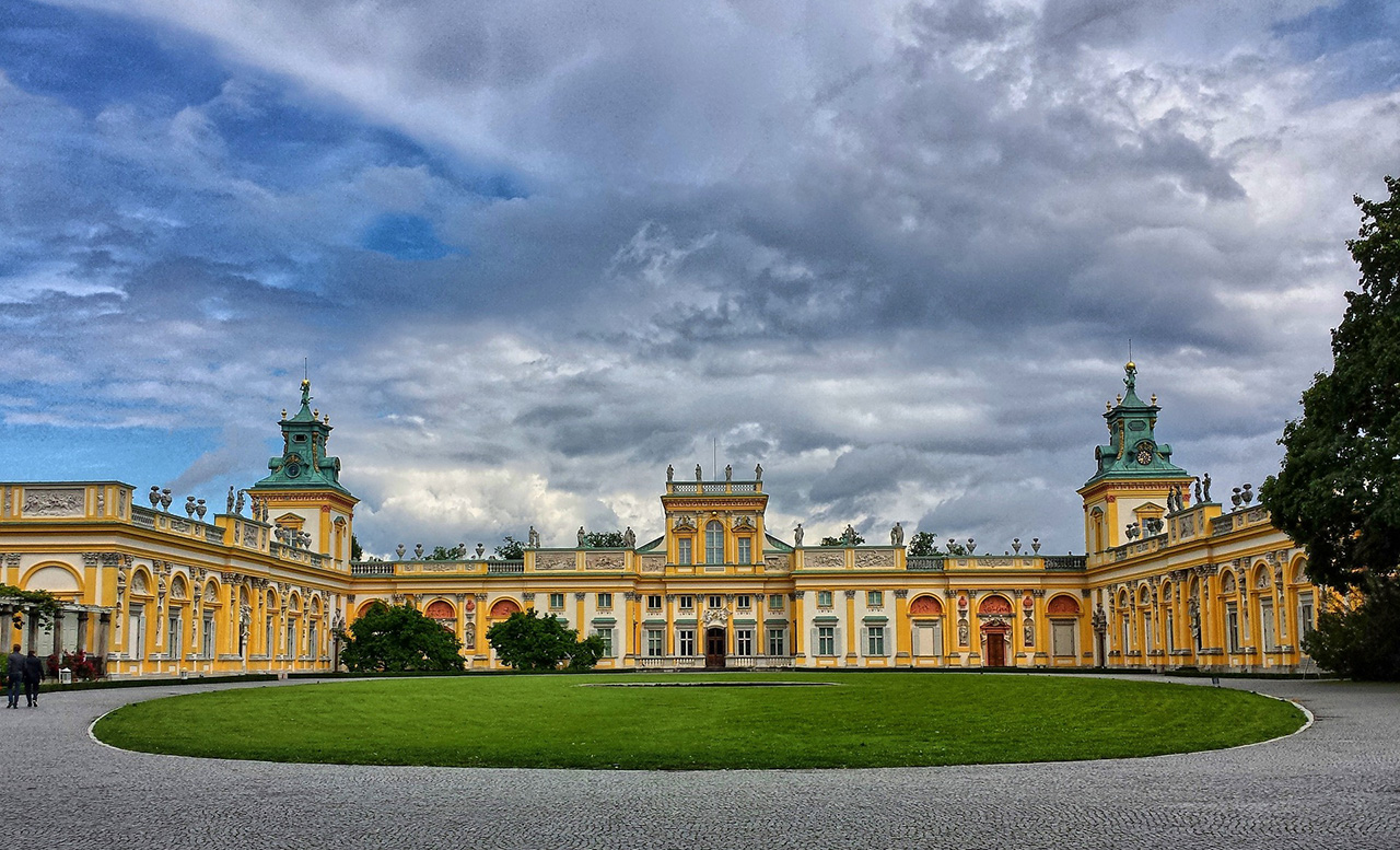 дворцы Польши