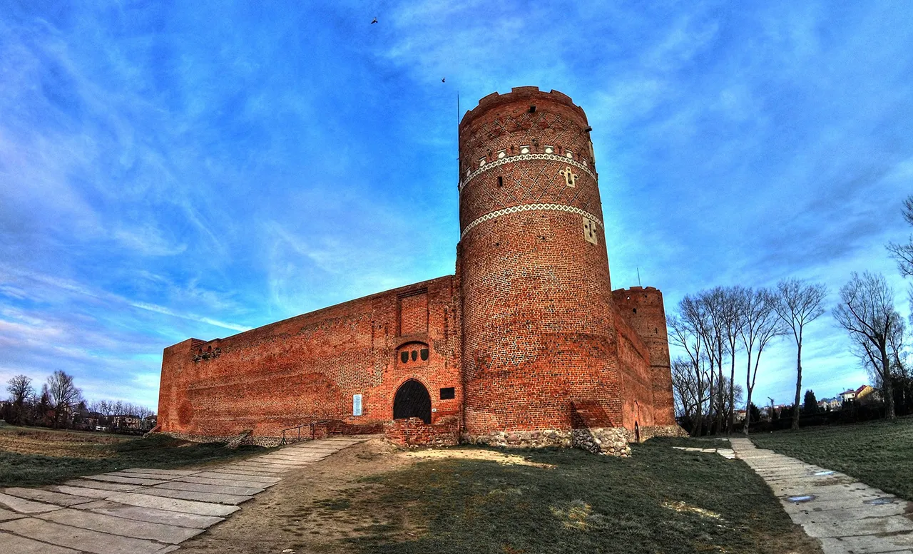 крепости в Польше