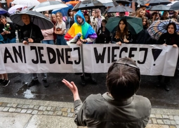 почему аборты в польше запрещены