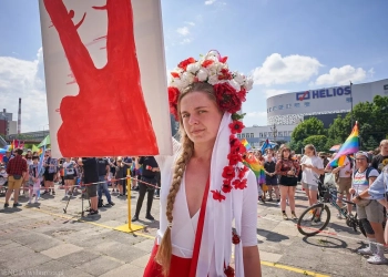 Яна Шостак