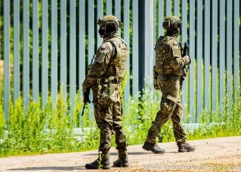 подрались польские солдаты