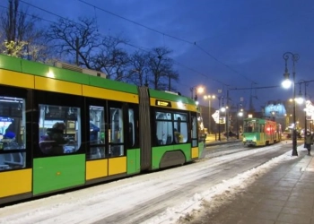 как будет ходить транспорт в Польше