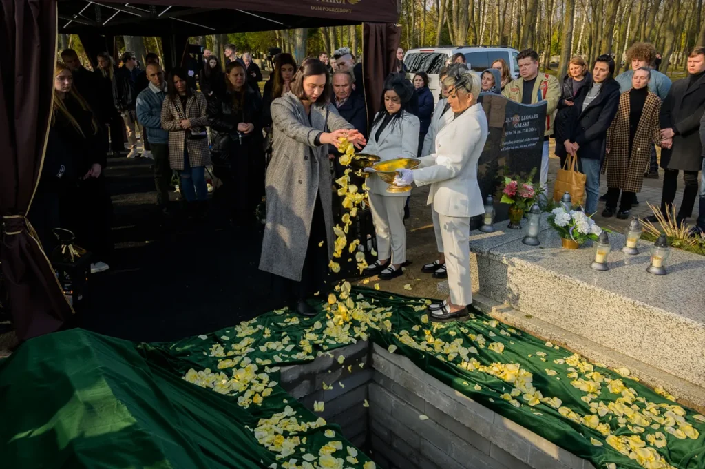похороны Лизы в Варшаве