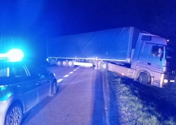 перекрыл дорогу в Польше