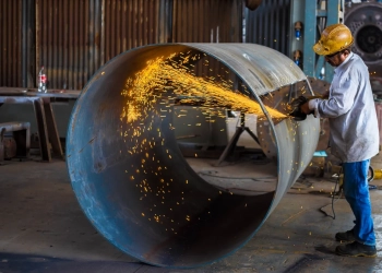 увольнения в Польше