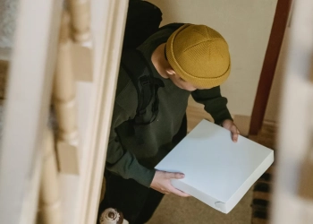 работа курьером в Польше