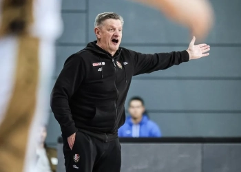 тренер Астории