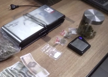 снимал квартиру в Варшаве