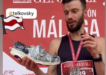 как необычно поздравить жену