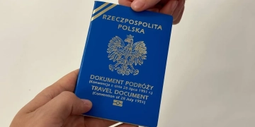 польский проездной документ иностранца