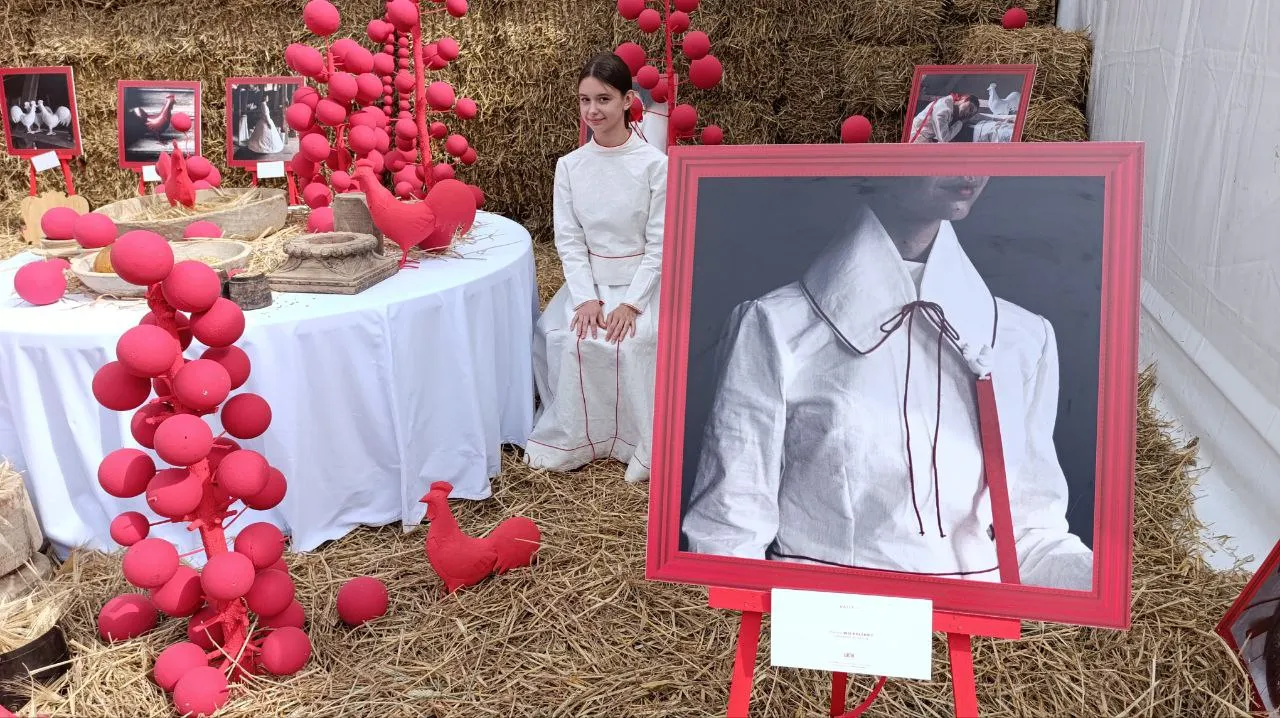 стенд с фото