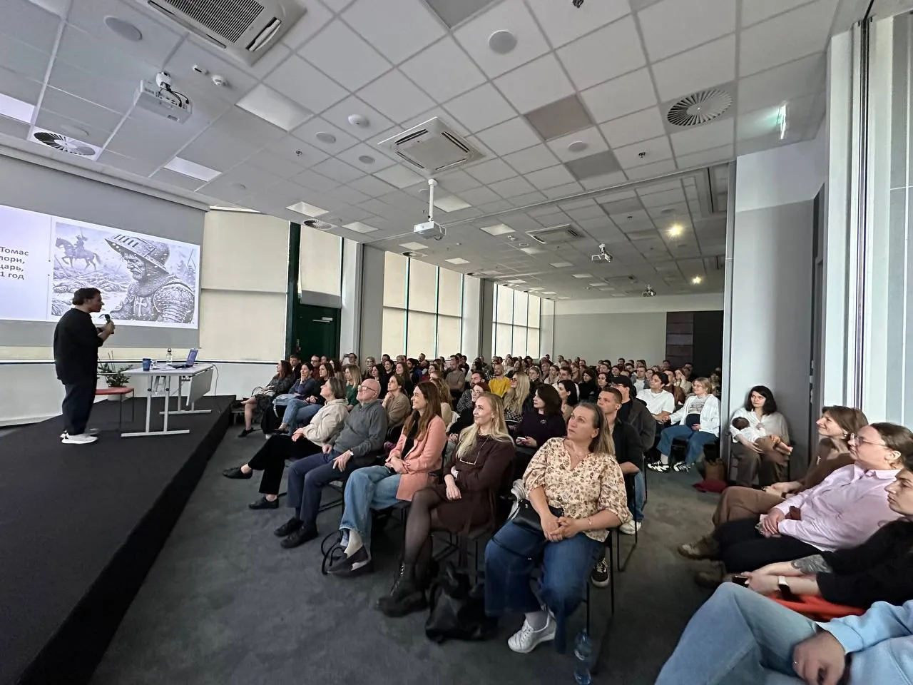 Лекция Армена Захаряна в Варшаве