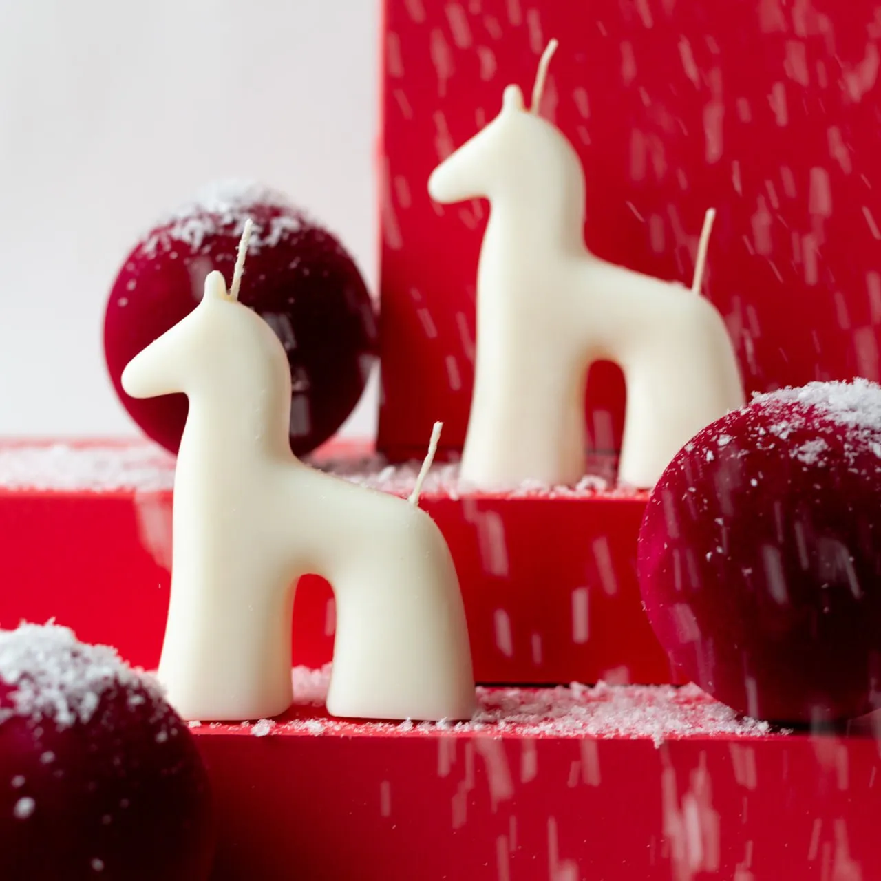Свечи в форме лошадок