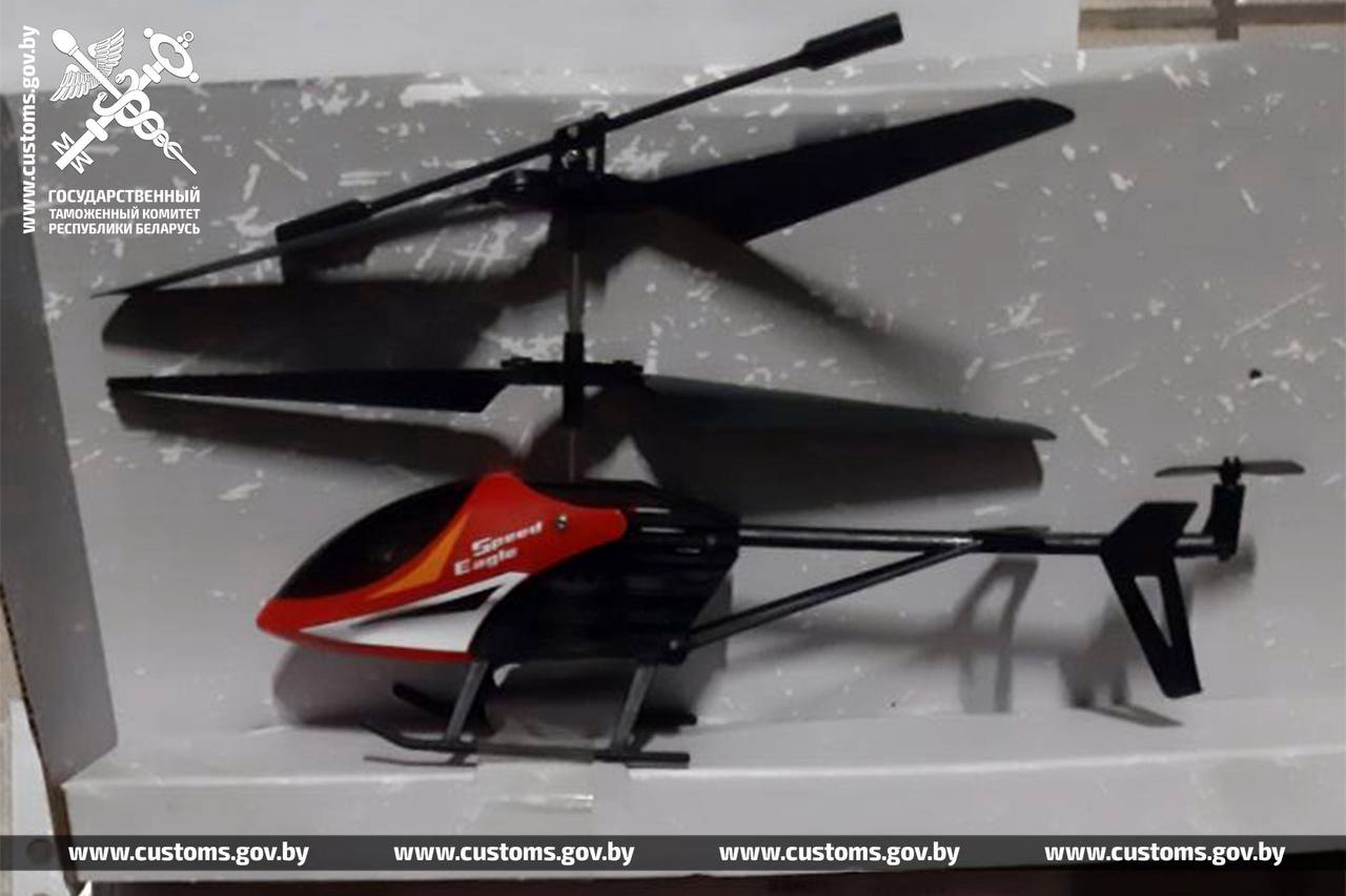 Таможня показала, какие летательные аппараты нельзя провозить через границу с Беларусью. Под запретом — даже детские модели