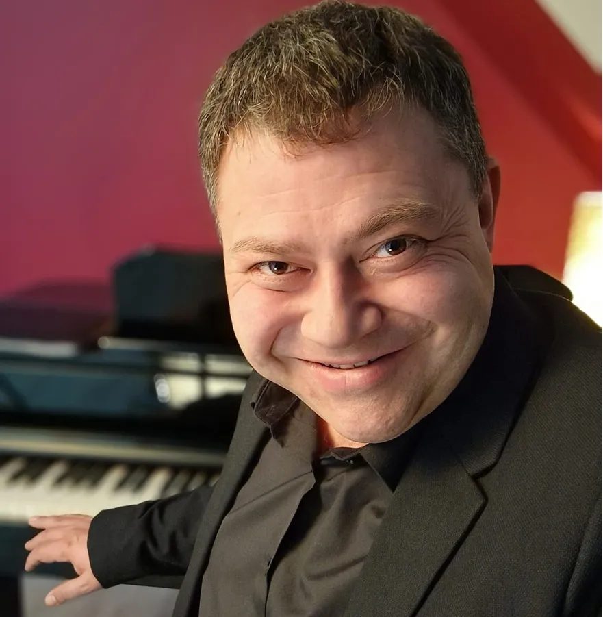 Александр Резников