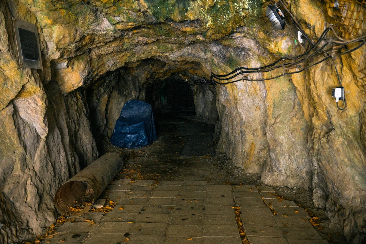 тунэлі ў Асоўцы