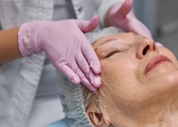 подтянула веки в Польше