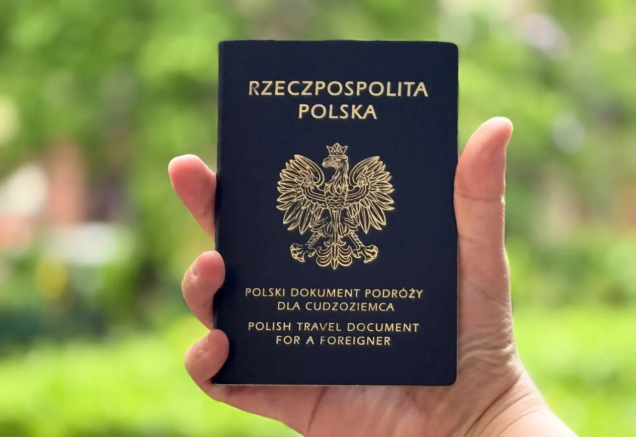 польский проездной документ иностранца