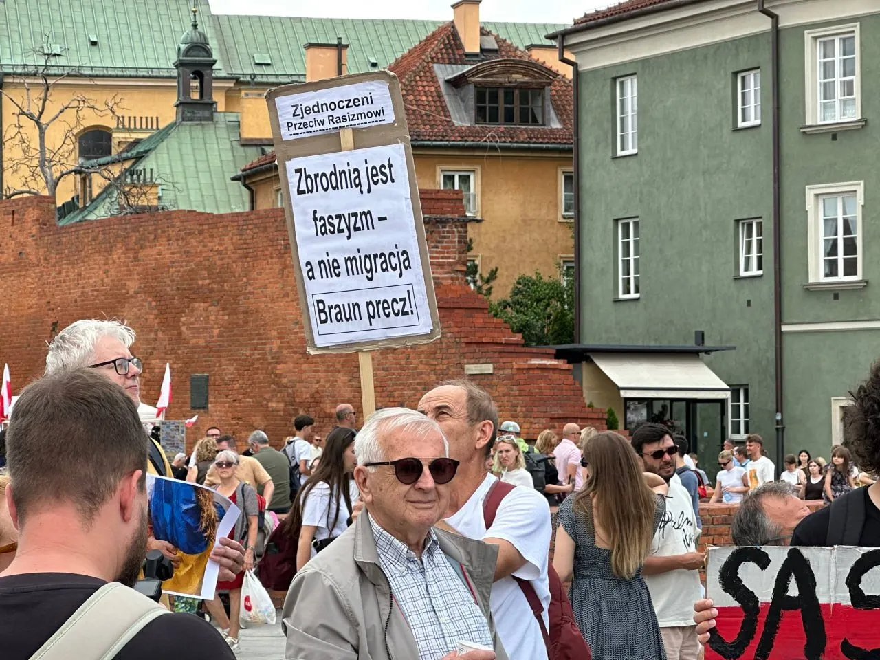 акция в поддержку Украины в Варшаве