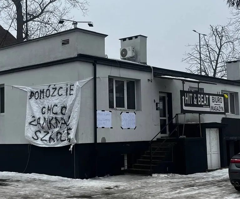 В Варшаве скоропостижно скончался беларус, который создал музыкальную школу. Теперь ее выселяют из здания