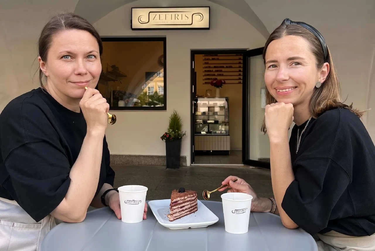 Беларуски открыли кондитерскую на границе Польши и Чехии — и приучили гостей к «картошке», «Наполеону» и утренней улыбке